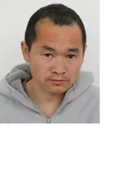 流浪人员旭亮弯照片，让爱回家