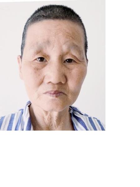 流浪人员丁华照片，让爱回家