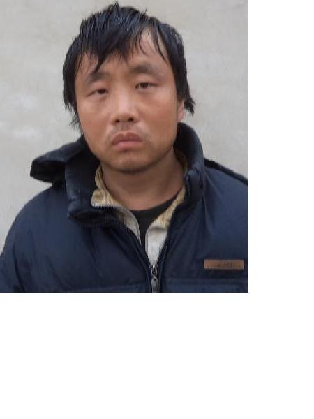 流浪人员小光照片，让爱回家