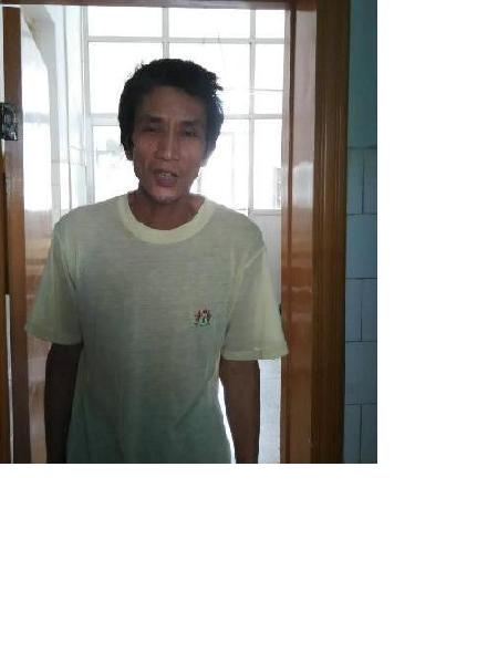 流浪人员警男秦忠光照片，让爱回家