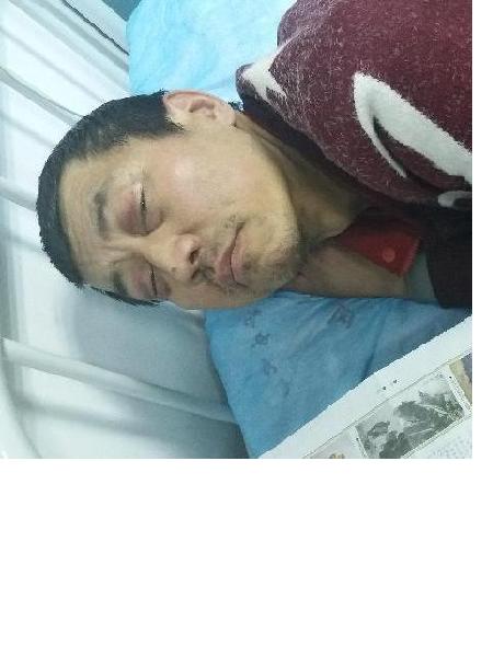 流浪人员绍力生照片，让爱回家