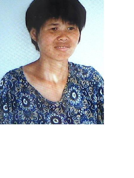 流浪人员流浪女照片，让爱回家