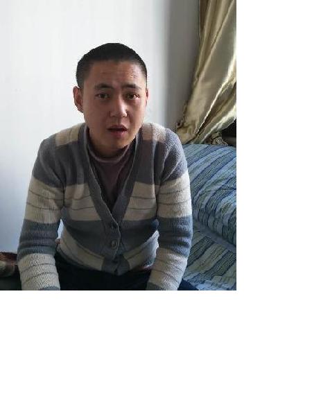 流浪人员李健照片，让爱回家