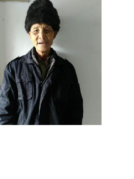 流浪人员杨安明照片，让爱回家