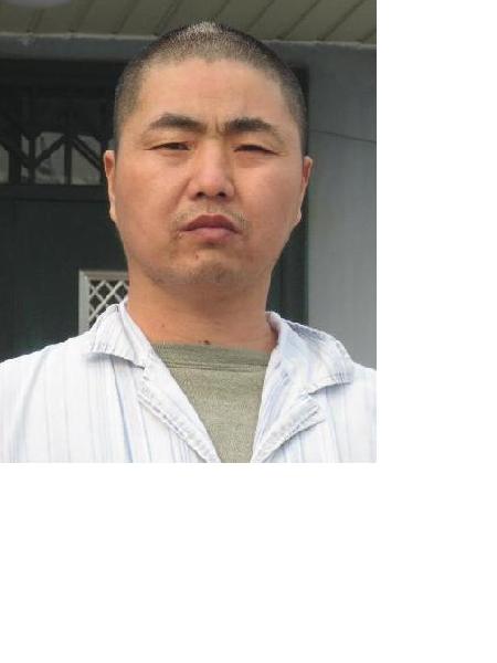 流浪人员鲁建基照片，让爱回家