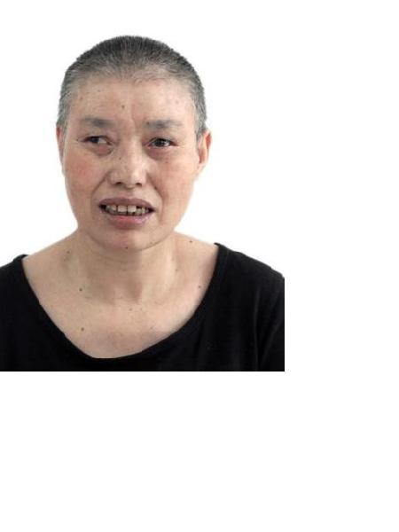 流浪人员泰民玲照片，让爱回家