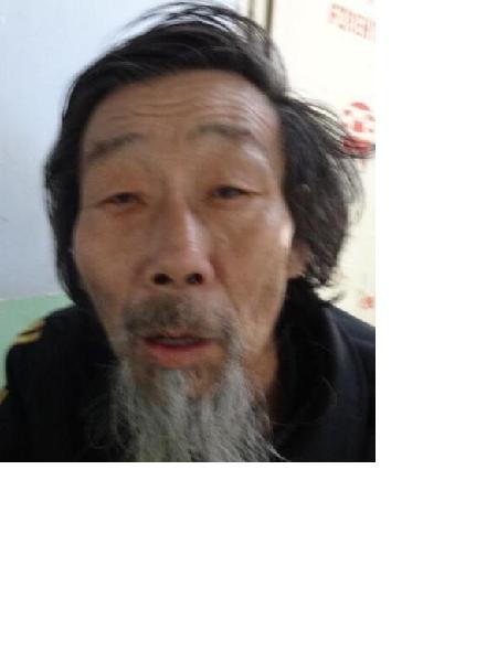 流浪人员杨长秋照片，让爱回家