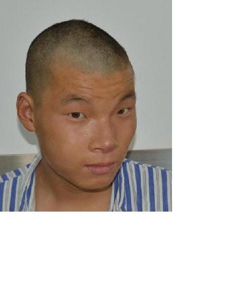 流浪人员某男照片，让爱回家