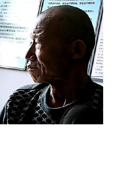 流浪人员流浪男照片，让爱回家