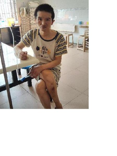 流浪人员刘益权照片，让爱回家