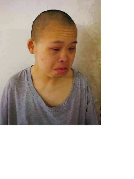 流浪人员俊妮（唐氏综合症）照片，让爱回家