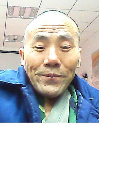 流浪人员胡忠才照片，让爱回家