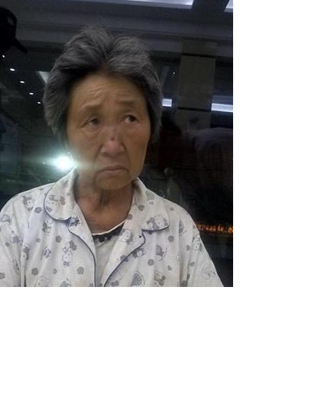 流浪人员无名女照片，让爱回家