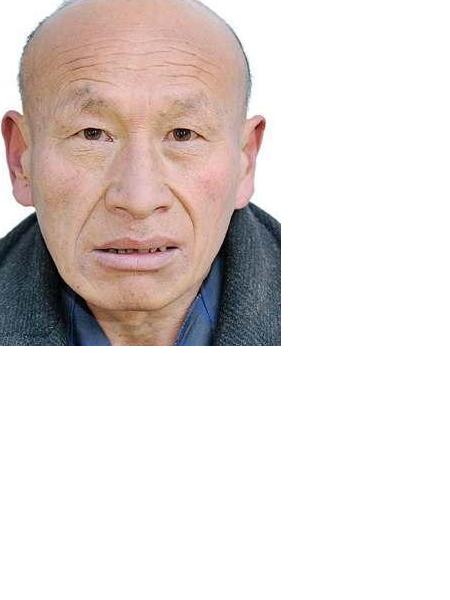 流浪人员党拙夯照片，让爱回家