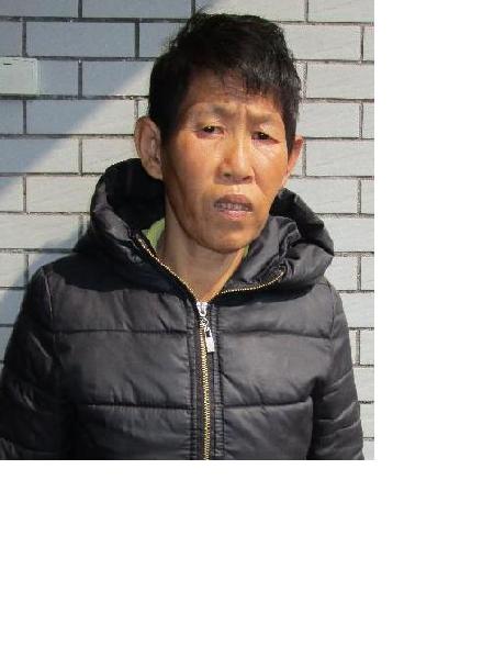 流浪人员女无名氏3照片，让爱回家
