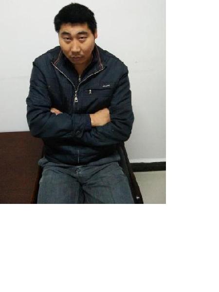流浪人员救助男1215照片，让爱回家