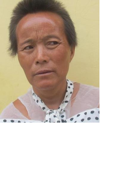 流浪人员无名女照片，让爱回家