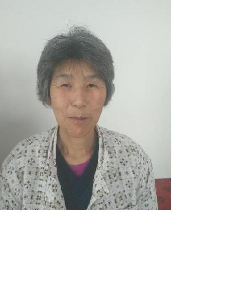 流浪人员船厂女照片，让爱回家