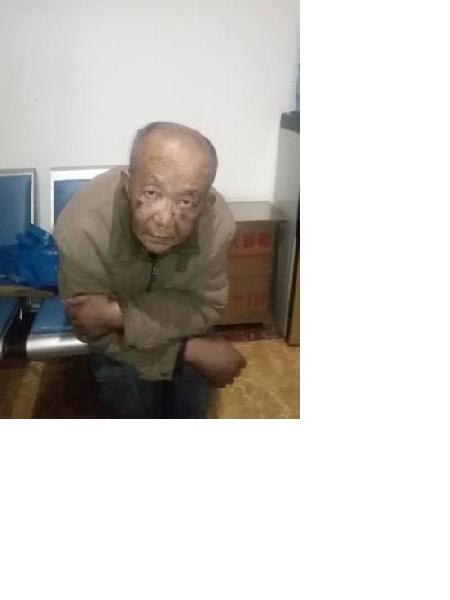 流浪人员田忠照片，让爱回家