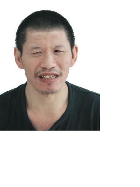 流浪人员泰民远照片，让爱回家