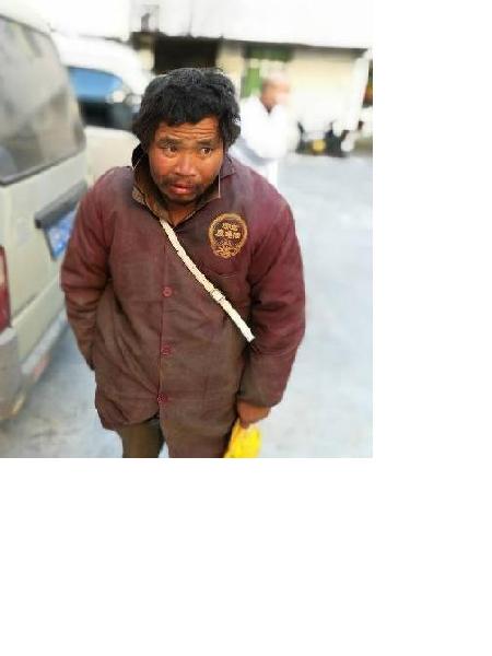 流浪人员无名氏男22照片，让爱回家