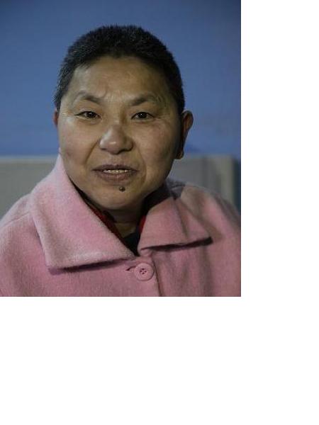 流浪人员陈良照片，让爱回家