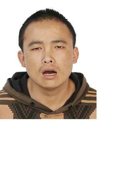 流浪人员龙大毛照片，让爱回家
