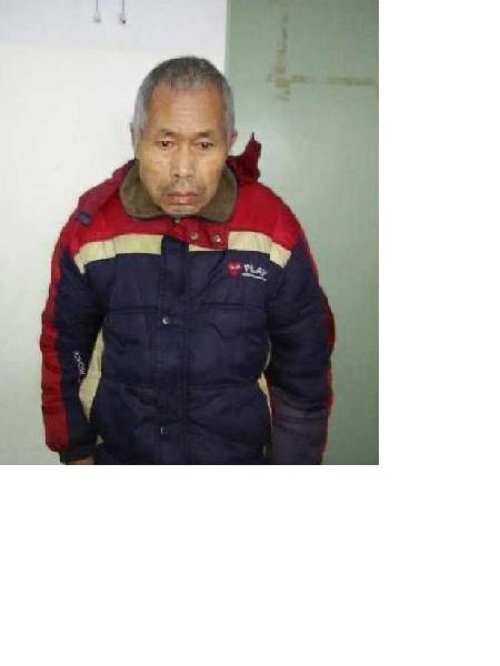 流浪人员救助男 秦秋发照片，让爱回家