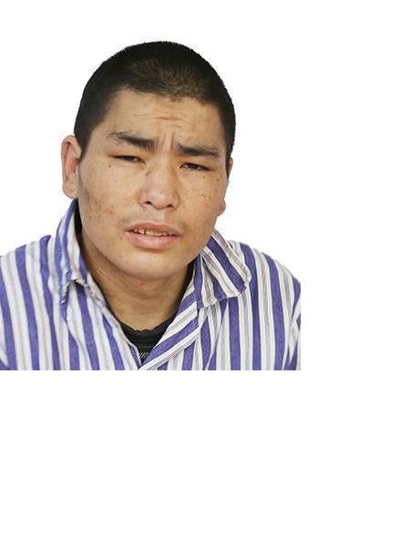 流浪人员杨云军照片，让爱回家