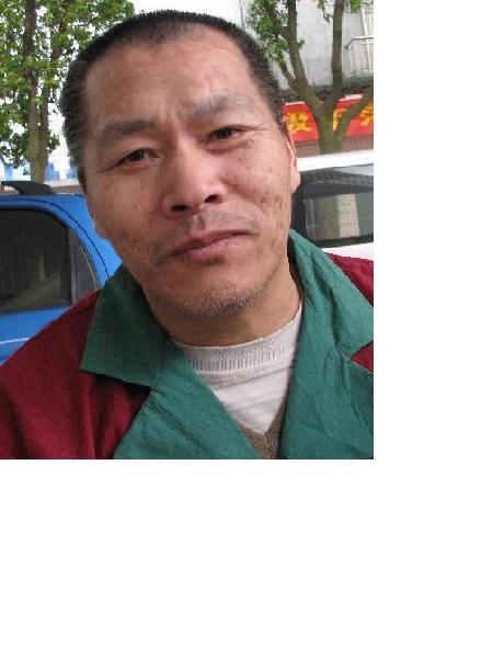 流浪人员无名氏15照片，让爱回家