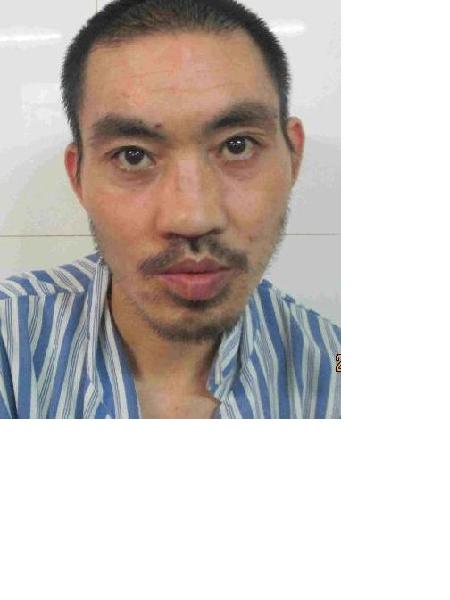 流浪人员邵亚杰照片，让爱回家