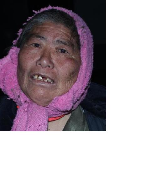 流浪人员张继英照片，让爱回家