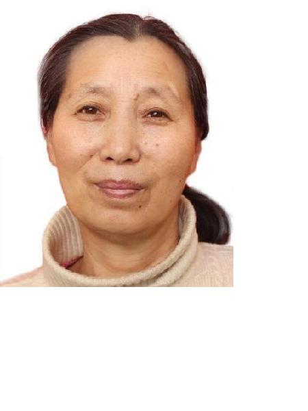 流浪人员杨荣花照片，让爱回家
