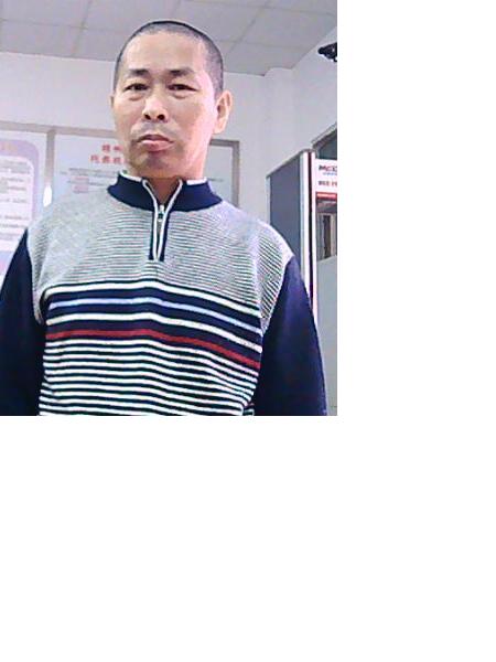 流浪人员冯德勇照片，让爱回家