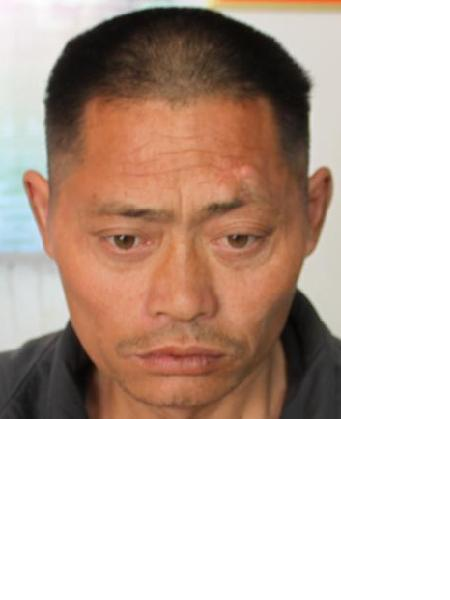 流浪人员民救斌照片，让爱回家