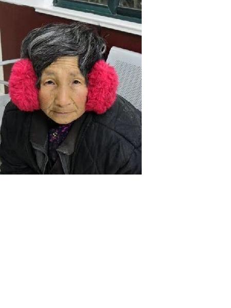 流浪人员民清付照片，让爱回家