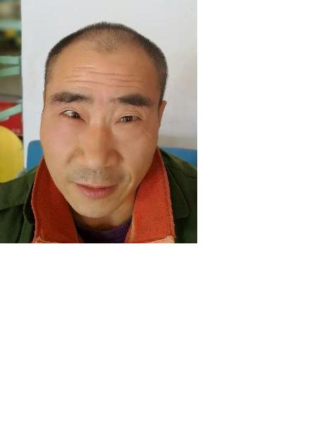 流浪人员吴石万照片，让爱回家