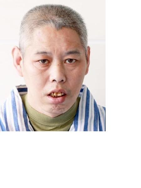 流浪人员兴民照片，让爱回家