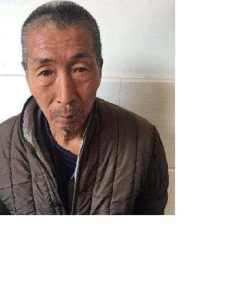 流浪人员民文照片，让爱回家