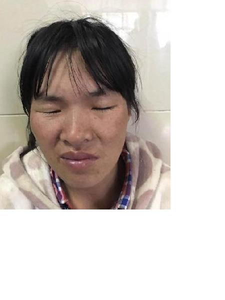 流浪人员警女180416照片，让爱回家