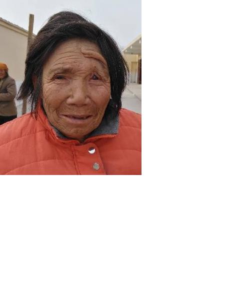 流浪人员无名女照片，让爱回家