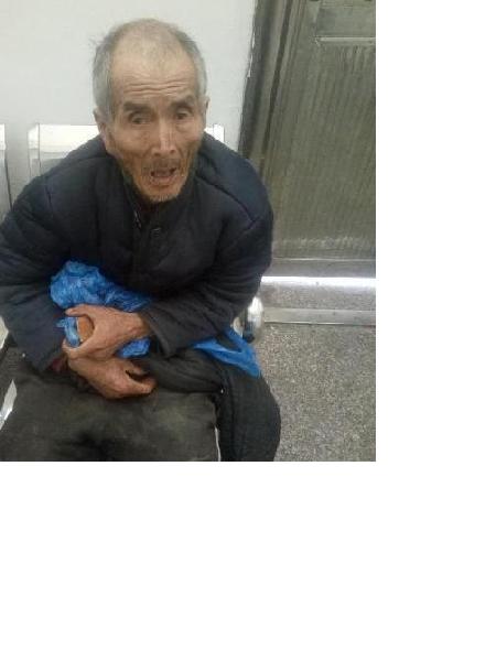 流浪人员临海男8照片，让爱回家