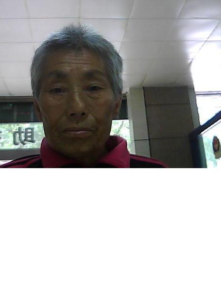 流浪人员郭影爱照片，让爱回家