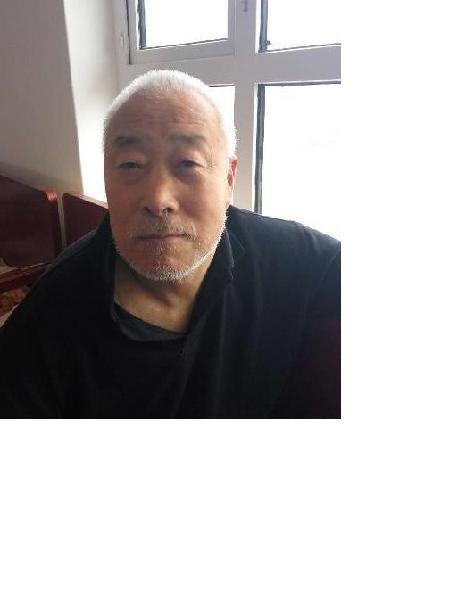 流浪人员邢庆忱照片，让爱回家