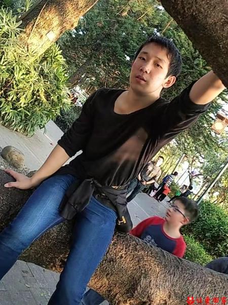 失踪人员杨栋梁照片，让爱回家