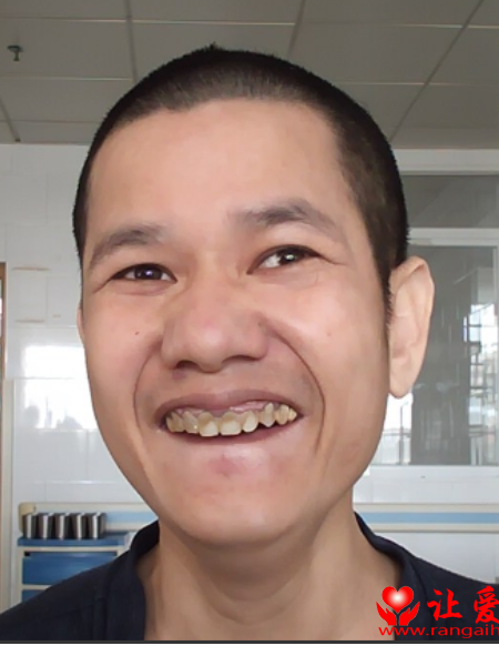 失踪人员万炜俊照片，让爱回家