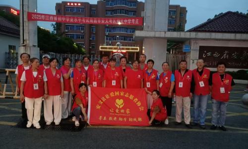 安义县让爱回家志愿者协会于2025年6月21日开展巡街救助活动