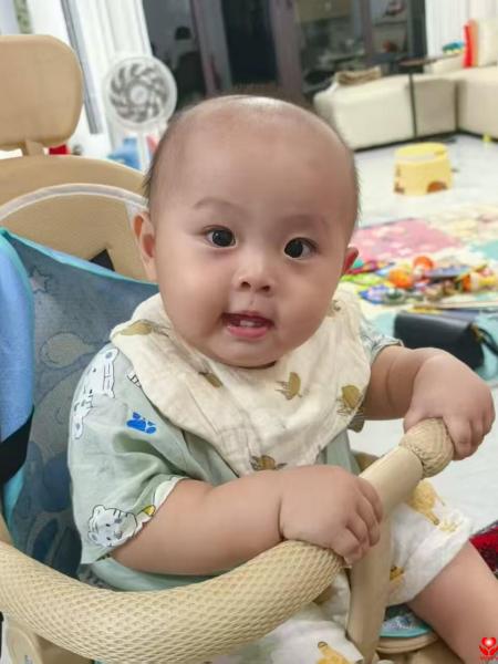 失踪人员刘奕呈照片，让爱回家