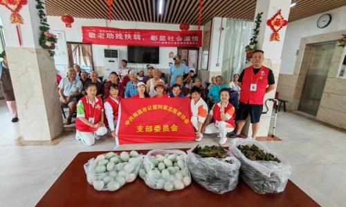 党建暖心迎双节 敬老温情润夕阳｜南昌市让爱回家志愿者协会开展系列敬老慰问活动