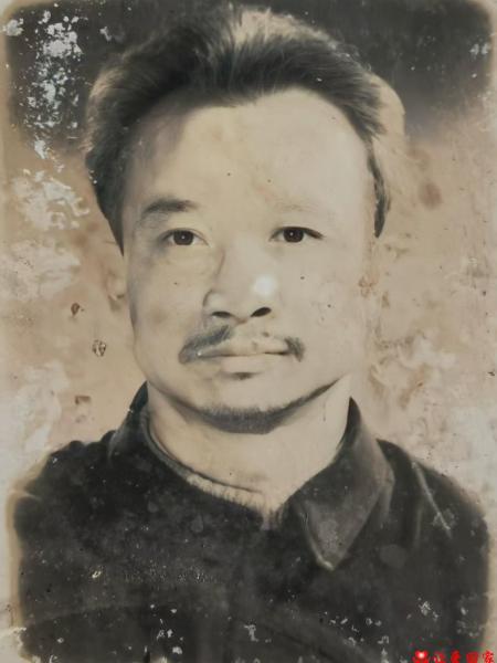 失踪人员滕绍文照片，让爱回家